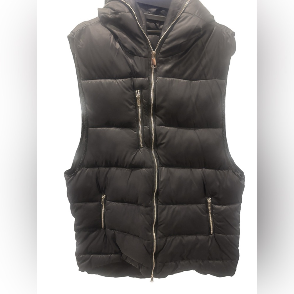 Women's Black Puffer Vest
